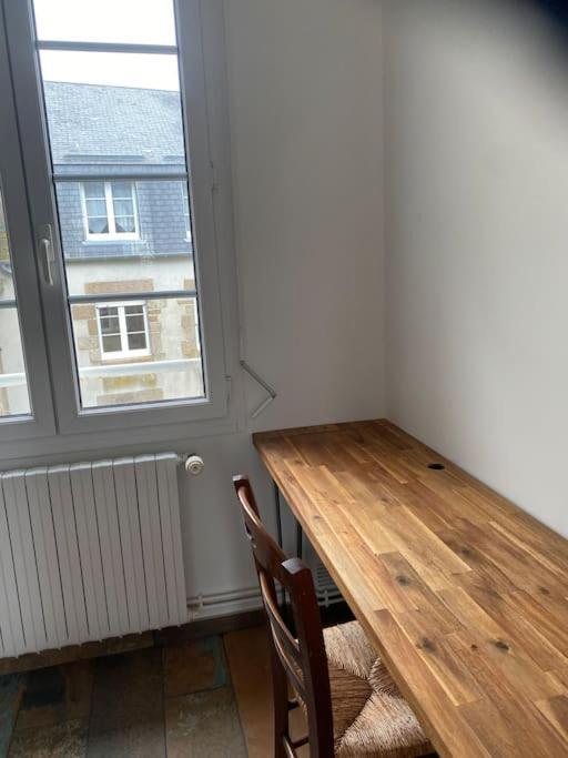 Maison Du Cap Lihou, Duplex Au 1Er Et 2Eme Etage Mansarde, Quartier Historique, Granville Eksteriør billede